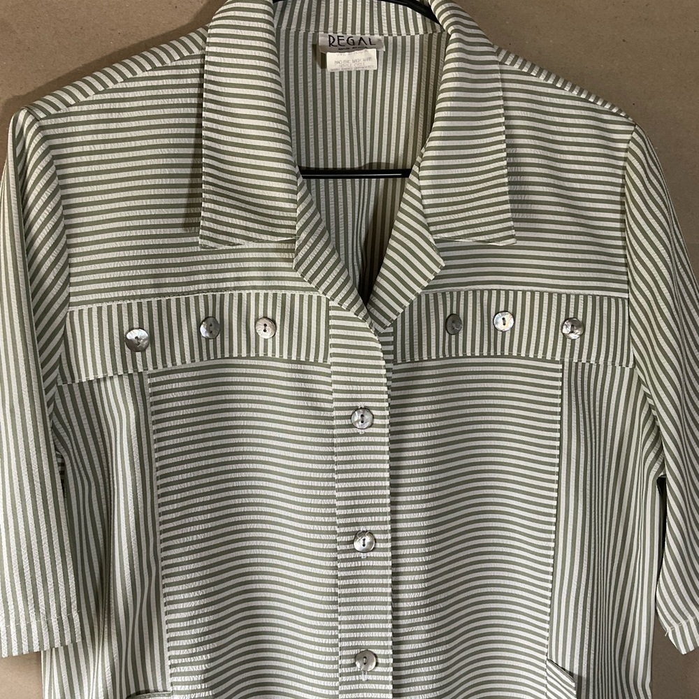 Regan button down shirt. Sage green & white. Size L. - Picture 3 of 9